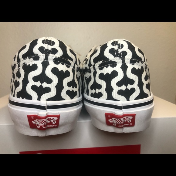 ⚠️SOLD⚠️ Supreme/Vans Monogram S Logo Low “Black” Size 11 - Picture 6 of 10